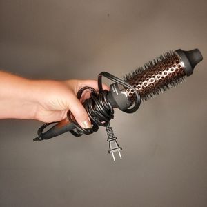 Hot tools heated round brush